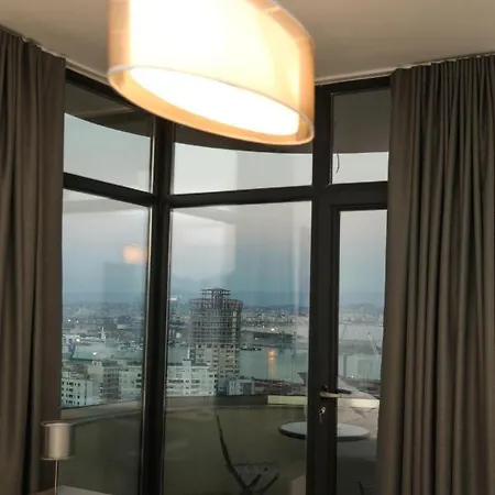 Luxury - Floor Panorama *