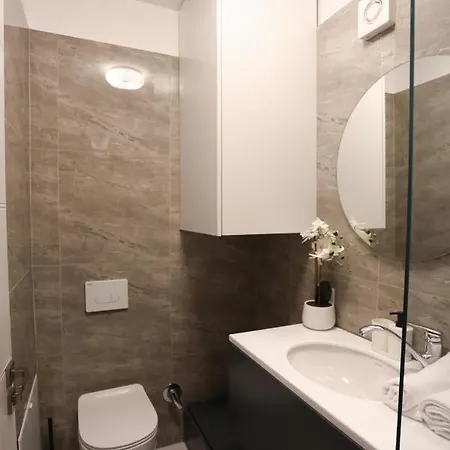Luxury - Floor Panorama * Durrës